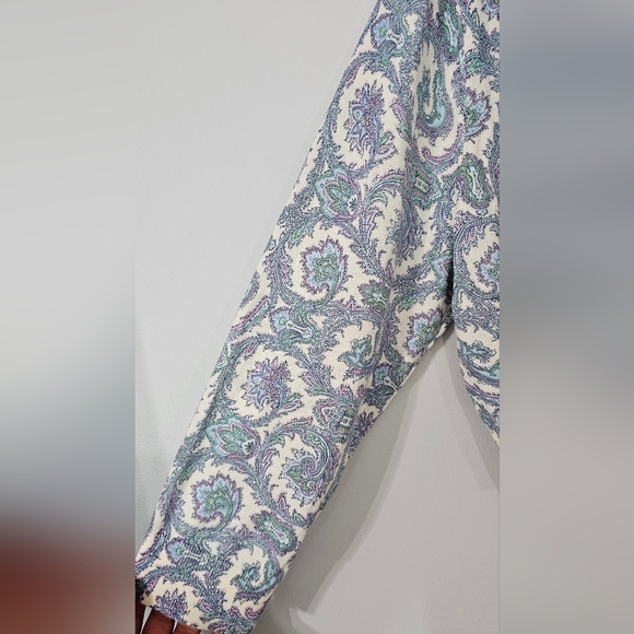 SPIRAL PAISLEY DRESS SHRUG - Picture 4 of 8